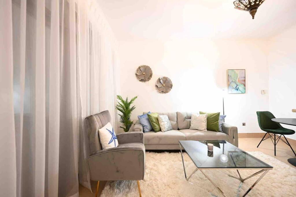 Brand New Furniture . Close To Dubai Mall. Exterior foto