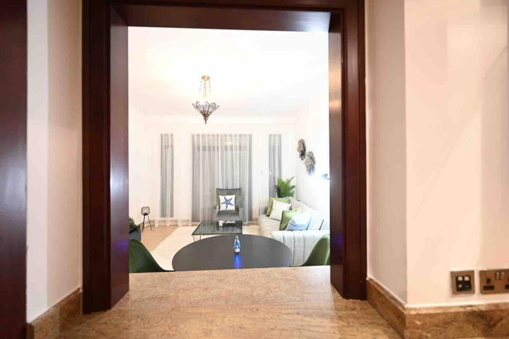 Brand New Furniture . Close To Dubai Mall. Exterior foto