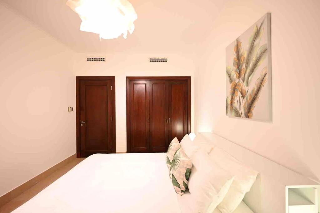 Brand New Furniture . Close To Dubai Mall. Exterior foto
