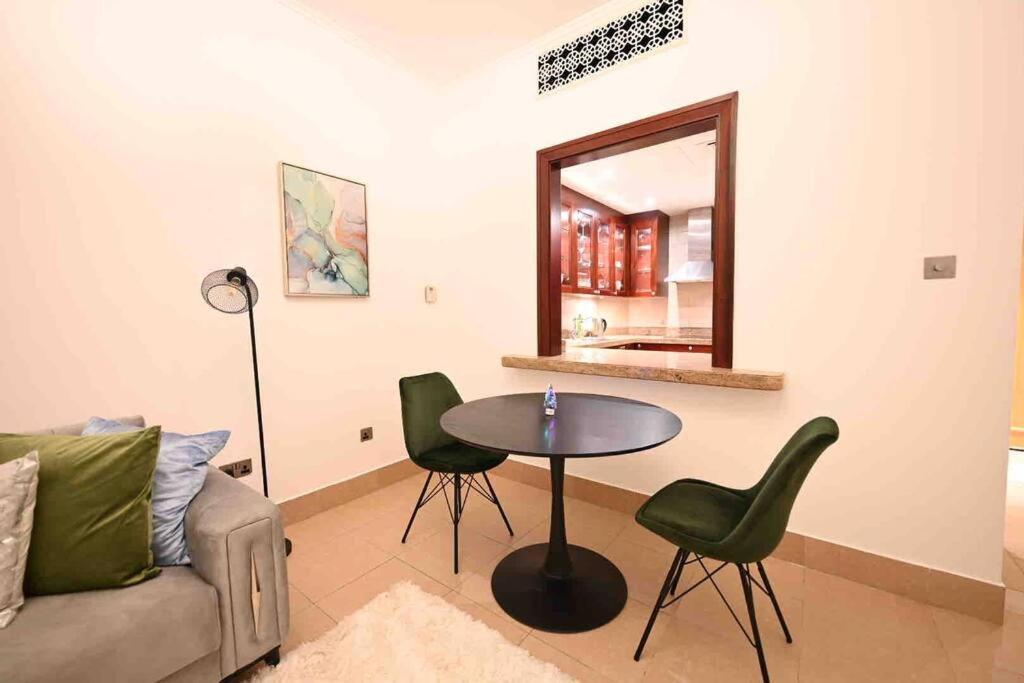 Brand New Furniture . Close To Dubai Mall. Exterior foto