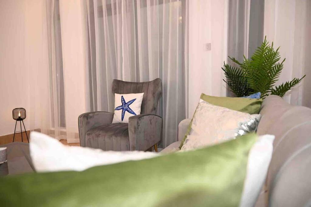 Brand New Furniture . Close To Dubai Mall. Exterior foto
