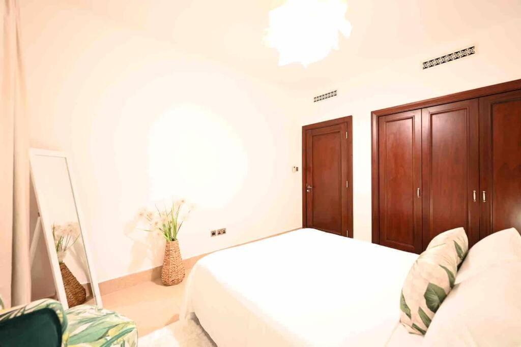 Brand New Furniture . Close To Dubai Mall. Exterior foto