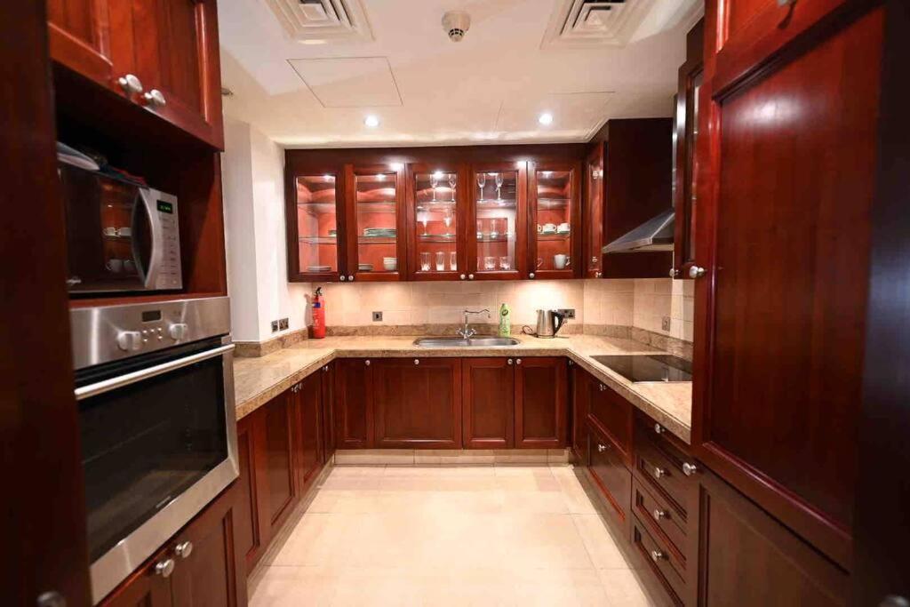 Brand New Furniture . Close To Dubai Mall. Exterior foto