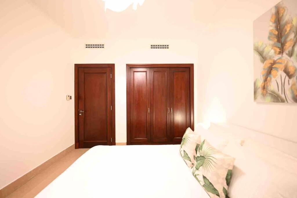 Brand New Furniture . Close To Dubai Mall. Exterior foto